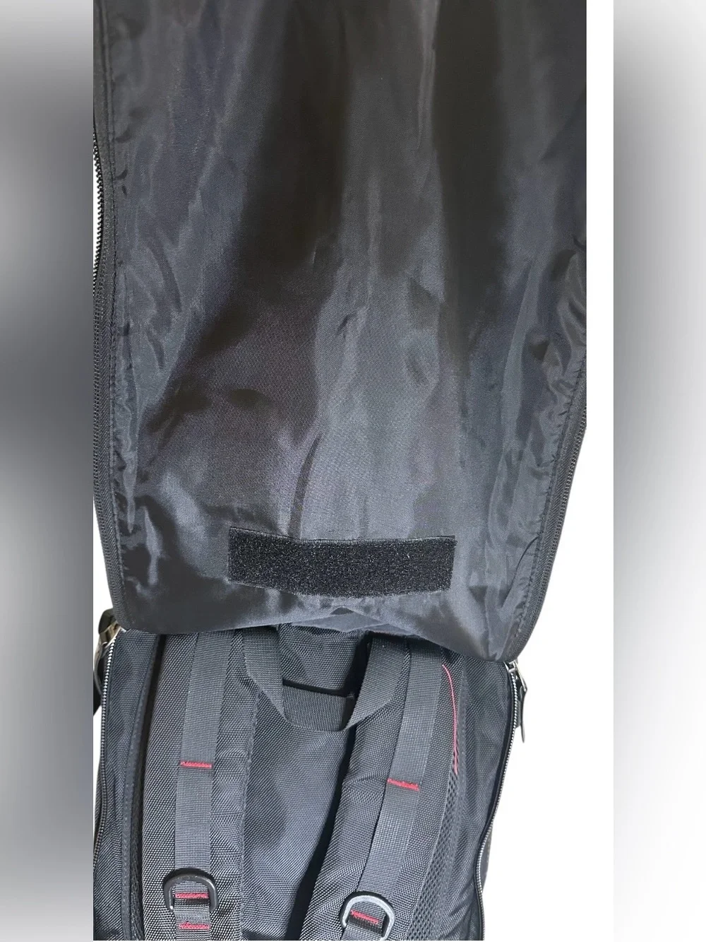 KALA Design Men's Black Backpack - Durable Travel & Commuter Bag. 20”x12”x7”.